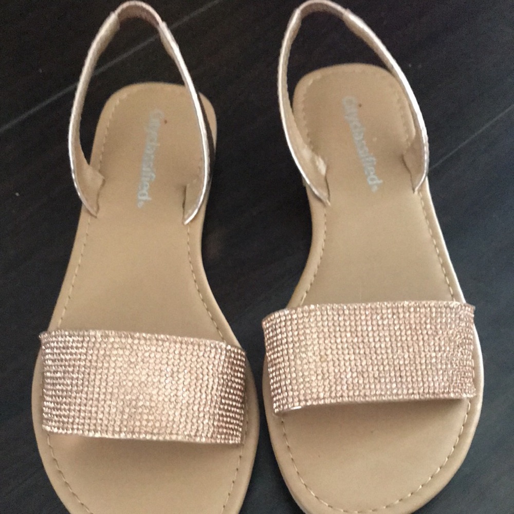 Cityclassified sandals